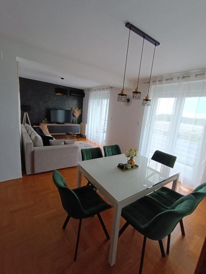 Arena Apartment Osijek Luaran gambar