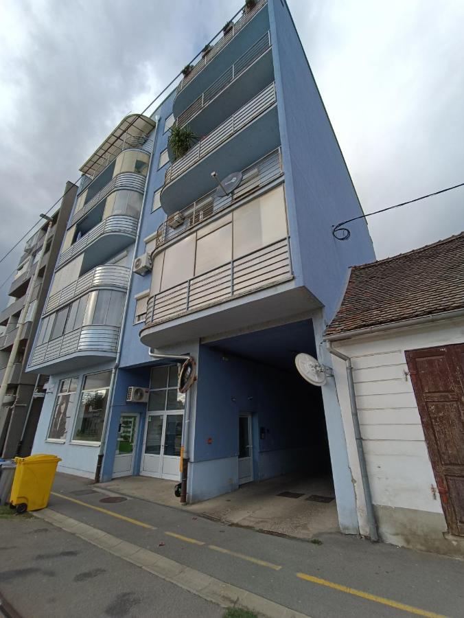 Arena Apartment Osijek Luaran gambar